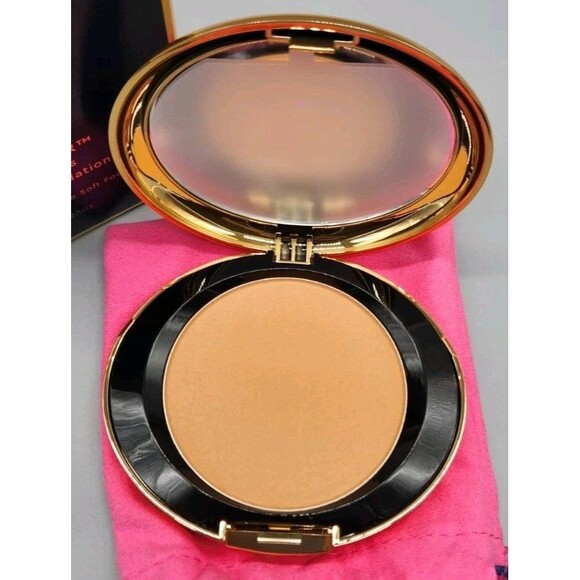 Relevant Revel 12 Rele-Blur Soft Focus Powder Foundation Compact - Picture 5 of 7